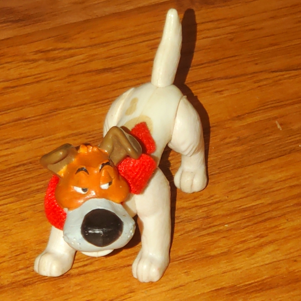 Dodger figure from Oliver and Company